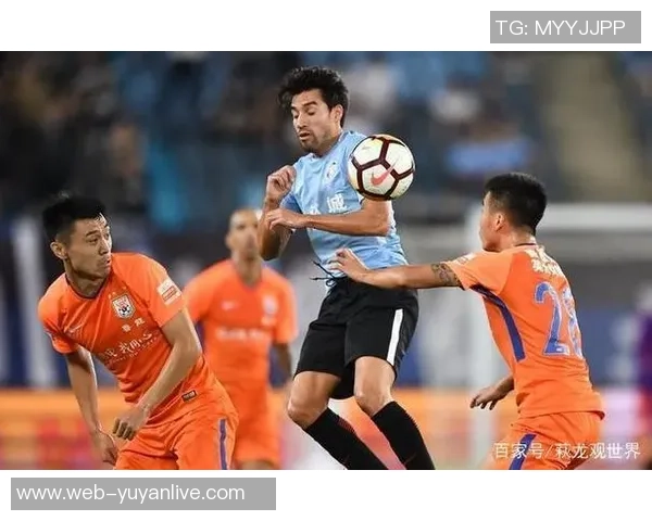 克罗斯:从足球场上的中场指挥官到全球品牌代言人的传奇之路 克罗斯:从足球场上的中场指挥官到全球品牌代言人的传奇之路